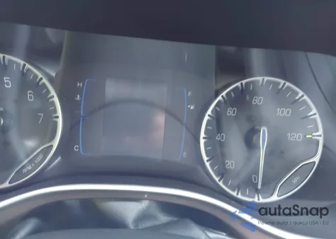 2018 Chrysler Pacifica Lx z USA, uszkodzony, nr VIN 2C4RC1CG7JR148585